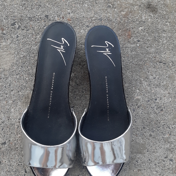 New Giuseppe zanotti platform heels - Picture 3 of 5